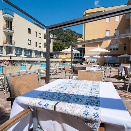 Casa Vacanza San Pietro Maiori Exteriör bild