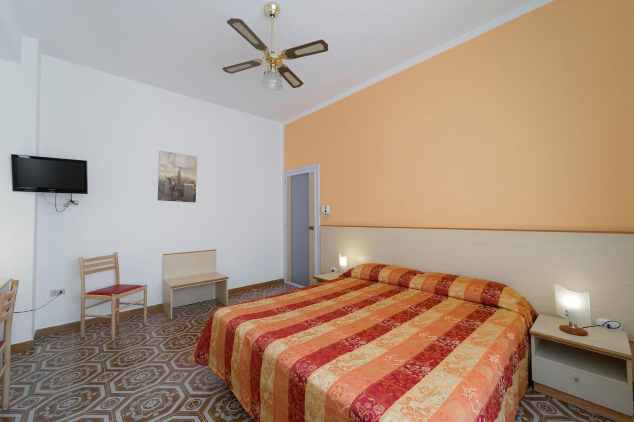 Casa Vacanza San Pietro Maiori Exteriör bild