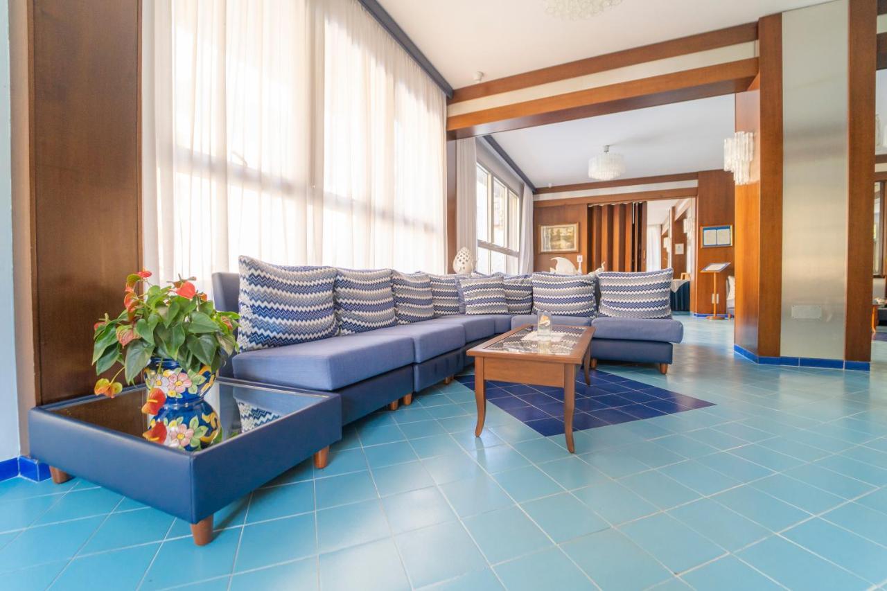 Casa Vacanza San Pietro Maiori Exteriör bild