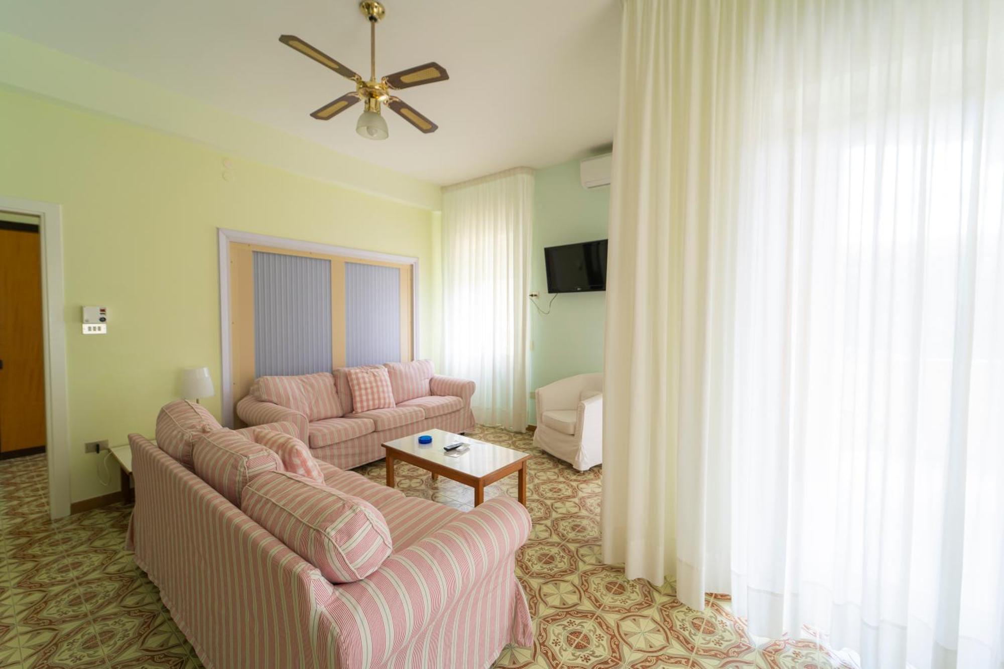 Casa Vacanza San Pietro Maiori Exteriör bild
