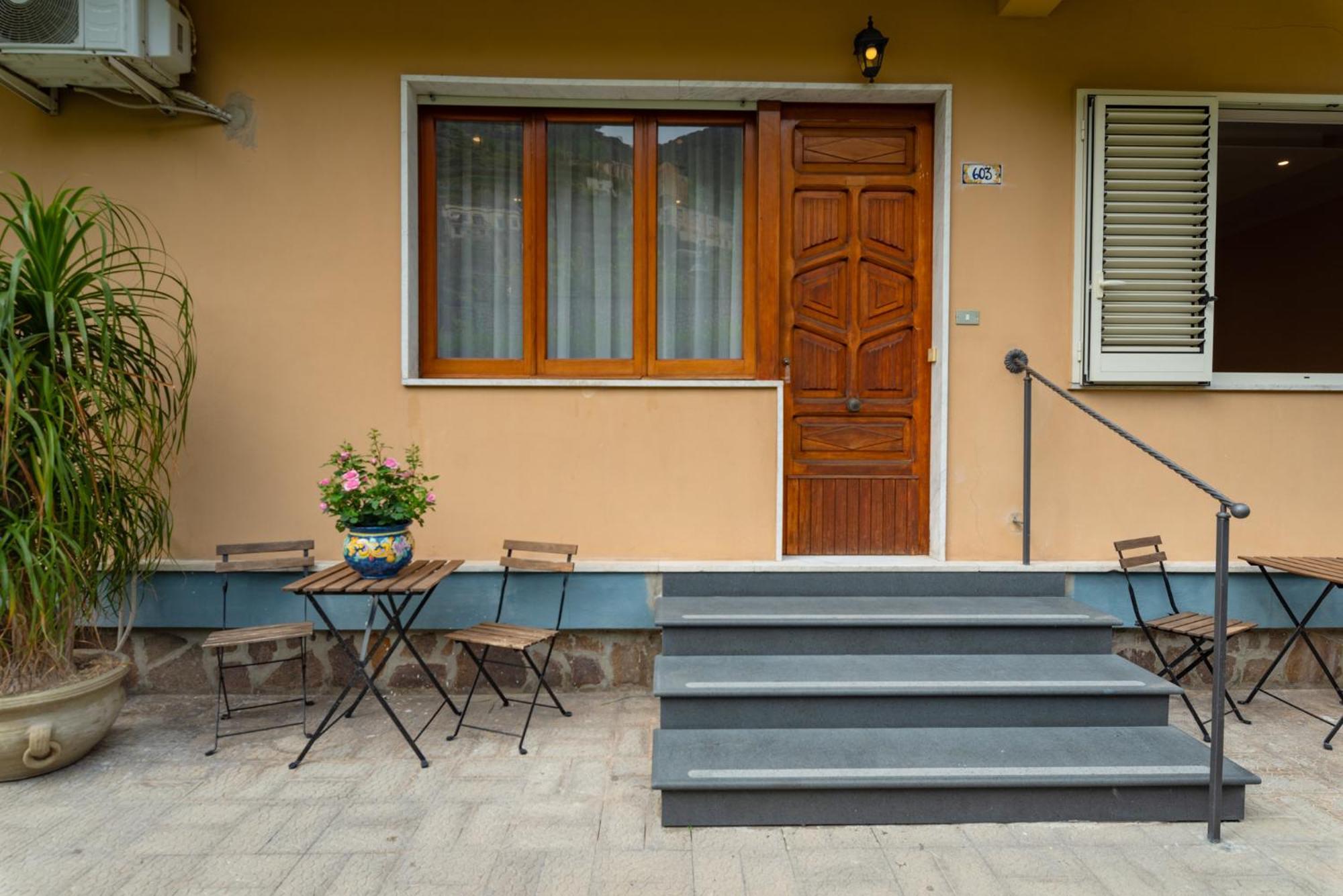Casa Vacanza San Pietro Maiori Exteriör bild